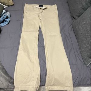American Eagle Size 4 Khakis